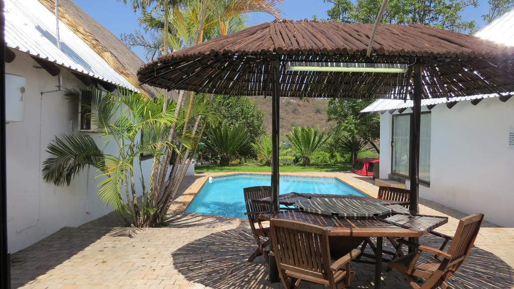 Pensao Guest Lodge Mbombela Extérieur photo