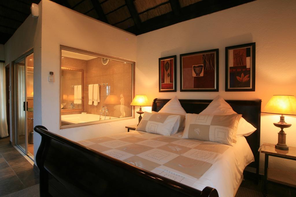 Pensao Guest Lodge Mbombela Extérieur photo